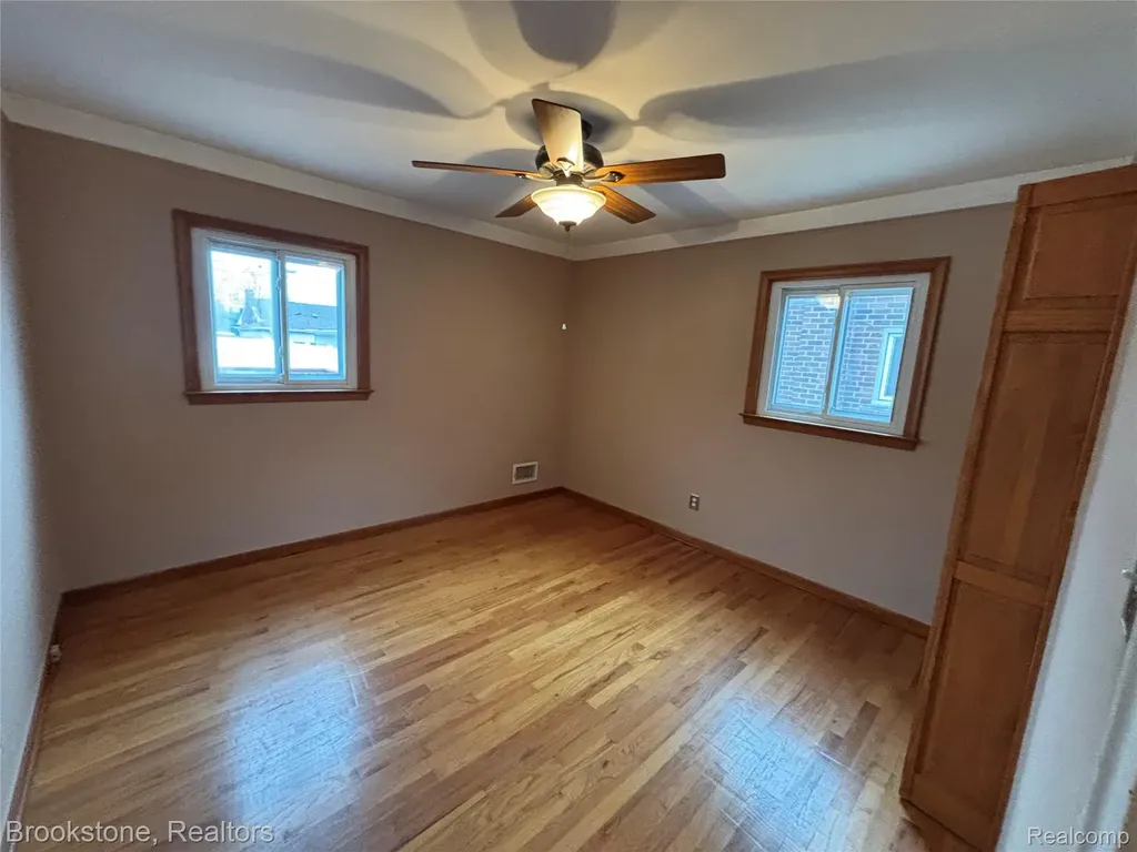 15435 Cameron Street Southgate City MI 48195