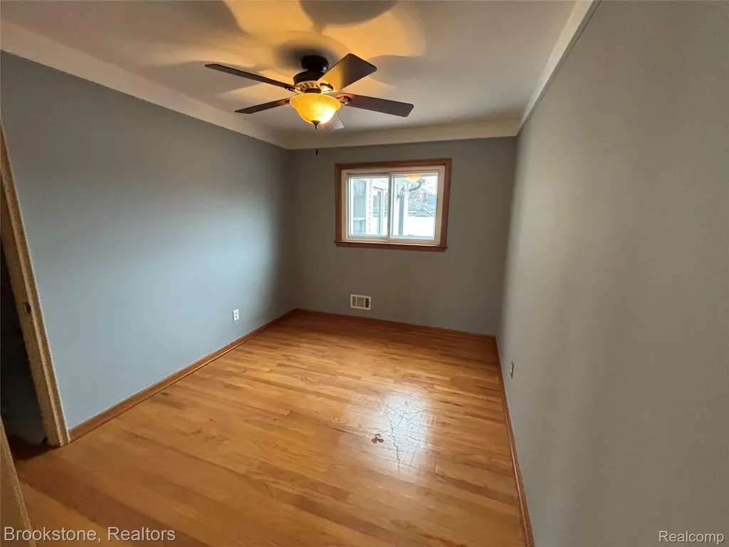 15435 Cameron Street Southgate City MI 48195