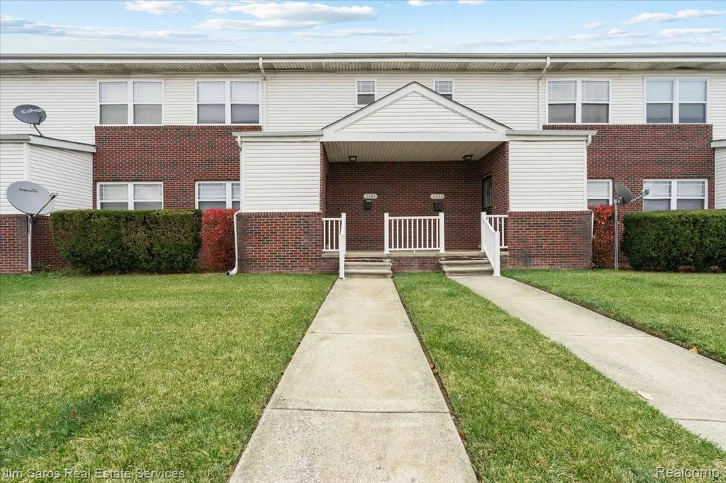 3387 Ewald Circle Detroit City MI 48238