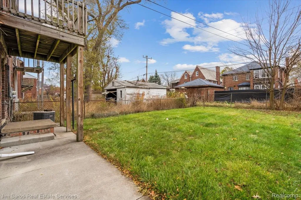 2039 Ewald Circle Detroit City MI 48238