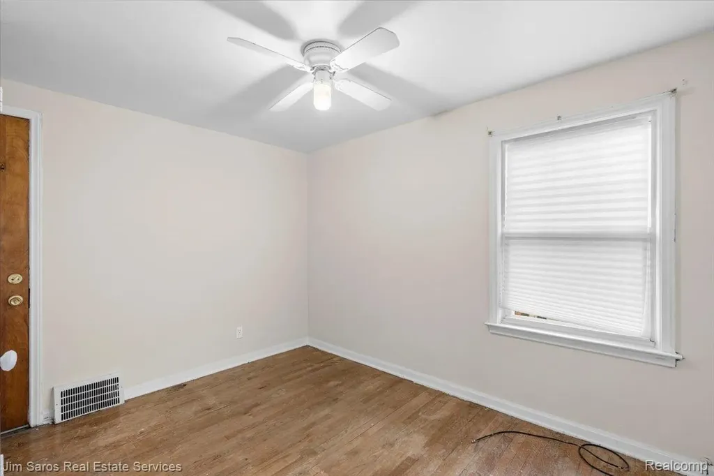 2039 Ewald Circle Detroit City MI 48238