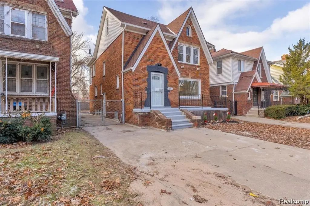 16241 Cherrylawn Street Detroit City MI 48221
