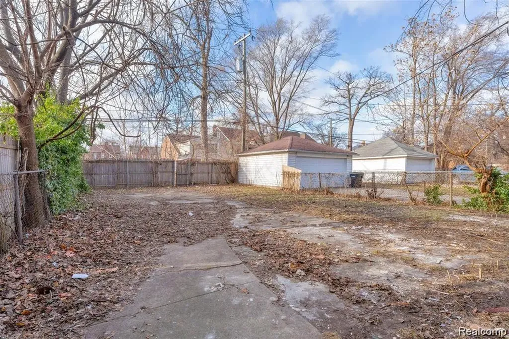 16241 Cherrylawn Street Detroit City MI 48221