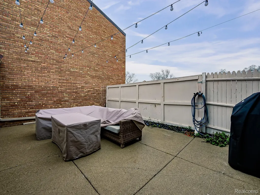 2957 Moon Lake Dr Drive West Bloomfield Charter Township MI 48323