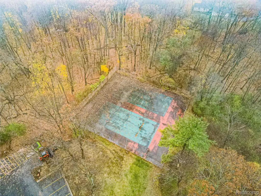 2957 Moon Lake Dr Drive West Bloomfield Charter Township MI 48323