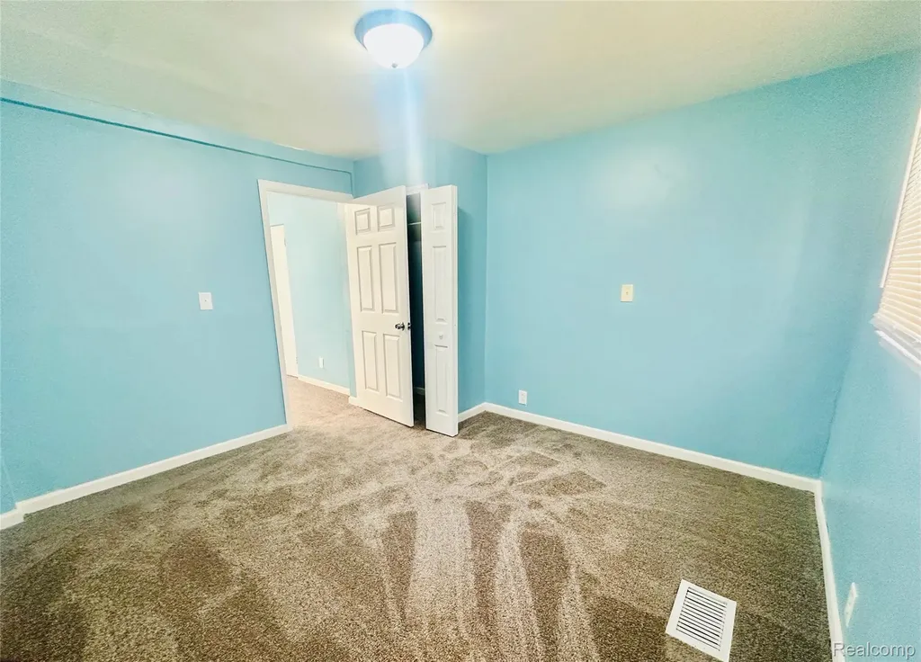 13995 Young Street Detroit City MI 48205