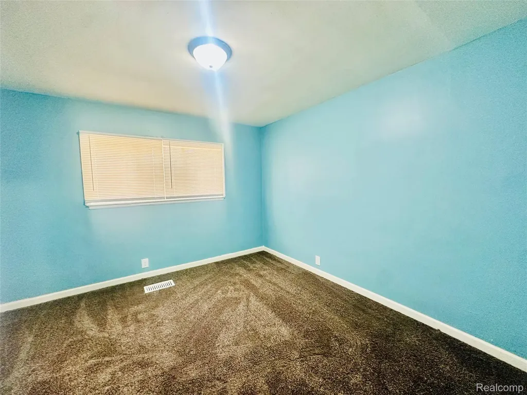 13995 Young Street Detroit City MI 48205