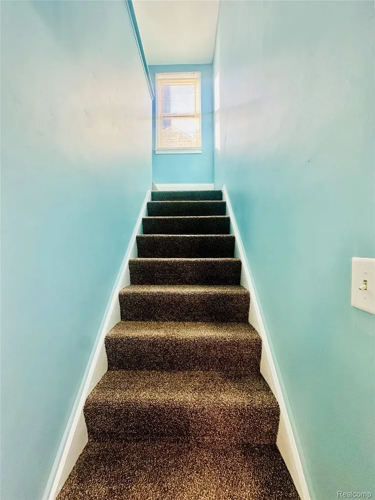 13995 Young Street Detroit City MI 48205