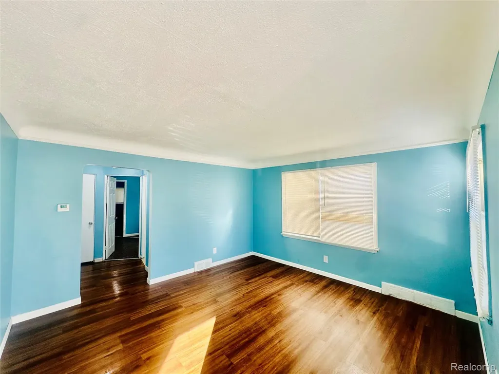 13995 Young Street Detroit City MI 48205
