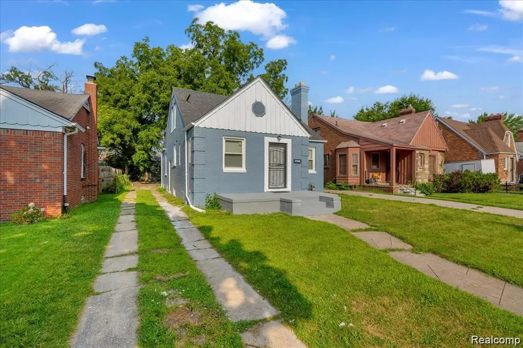 16111 Gilchrist Street Detroit City MI 48235