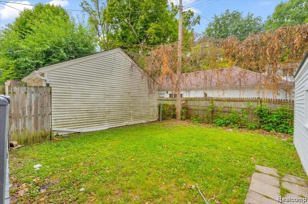 14393 Faust Avenue Detroit City MI 48223