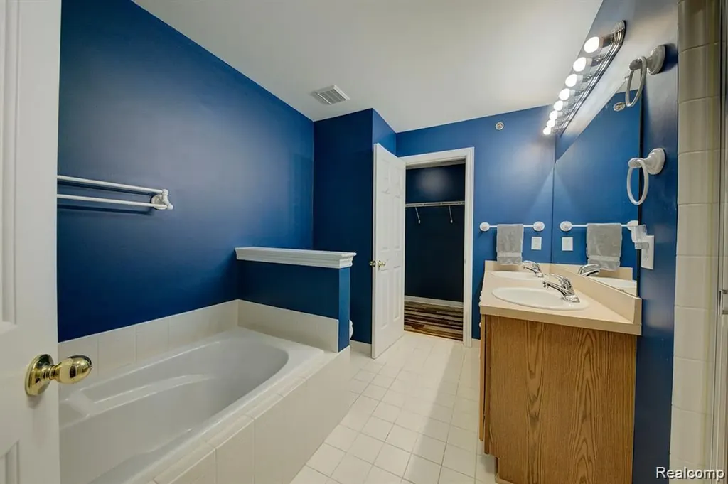 137 Village Way Canton Charter Township MI 48188