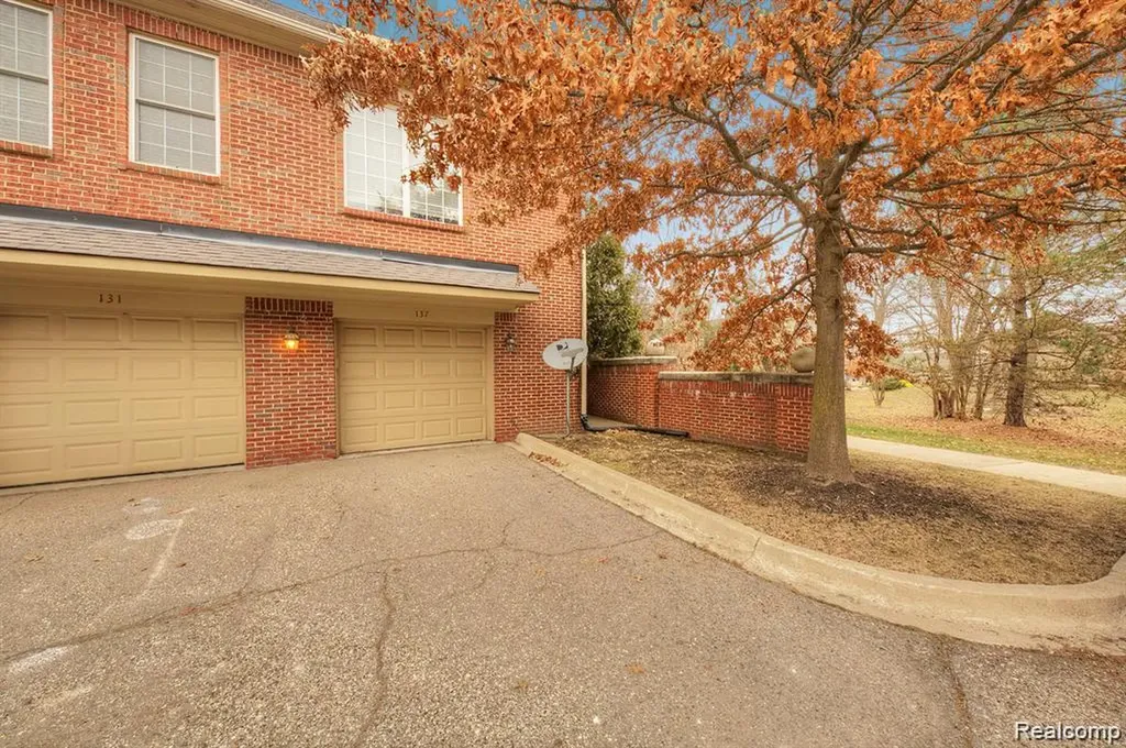 137 Village Way Canton Charter Township MI 48188
