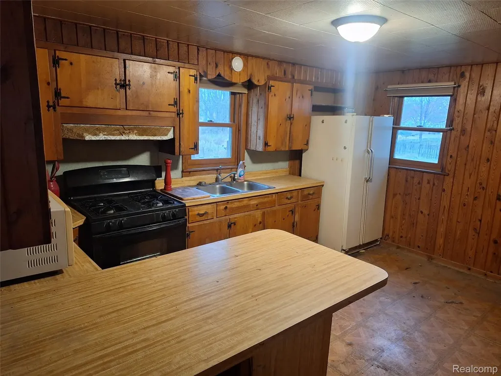 6921 Wegner Road Thomas Township MI 48609