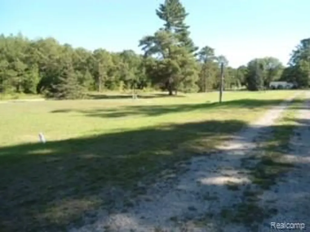 6449 Seminole Street Oscoda Charter Township MI 48750