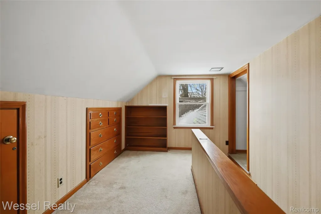 28771 Bunert Road Warren City MI 48088