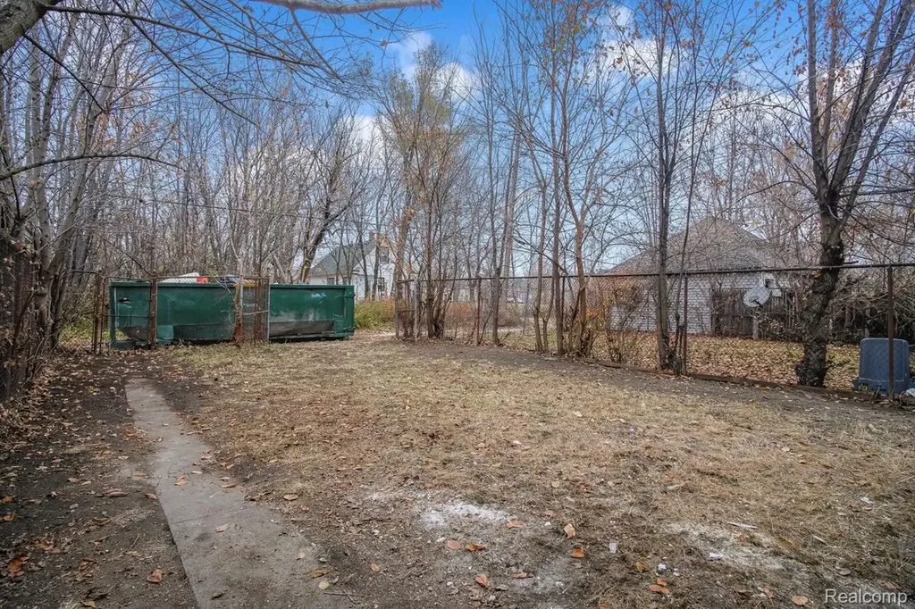 427 Melbourne Detroit City MI 48202