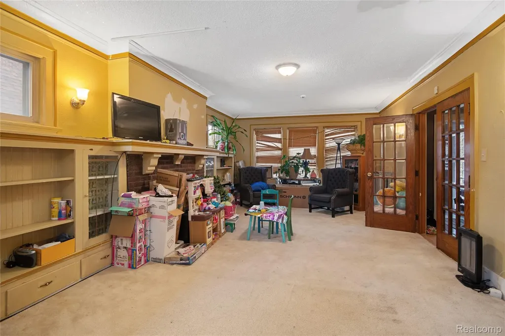 2484 Chicago Boulevard Detroit City MI 48206