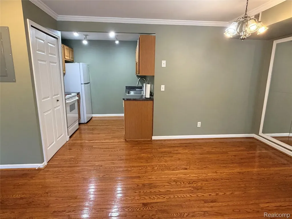 1726 Fort Street Trenton City MI 48183