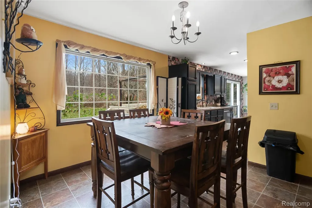 2222 Loree Road Washington Township MI 48401
