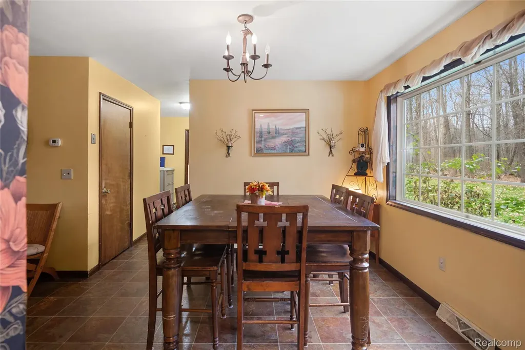 2222 Loree Road Washington Township MI 48401