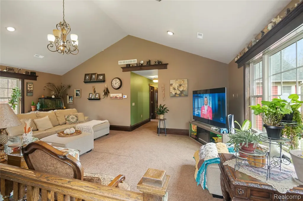 2222 Loree Road Washington Township MI 48401