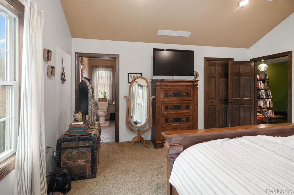 2222 Loree Road Washington Township MI 48401
