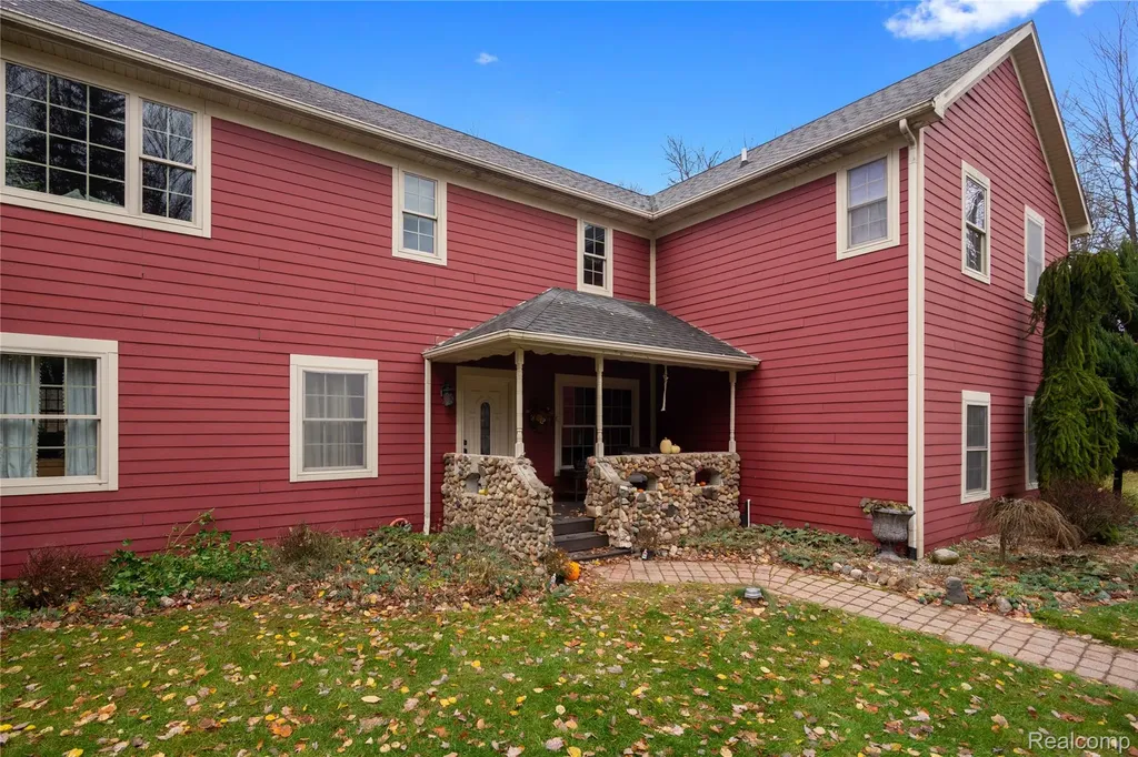 2222 Loree Road Washington Township MI 48401