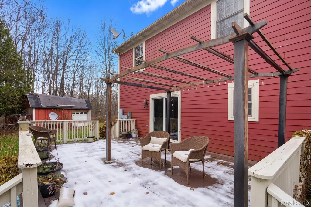2222 Loree Road Washington Township MI 48401