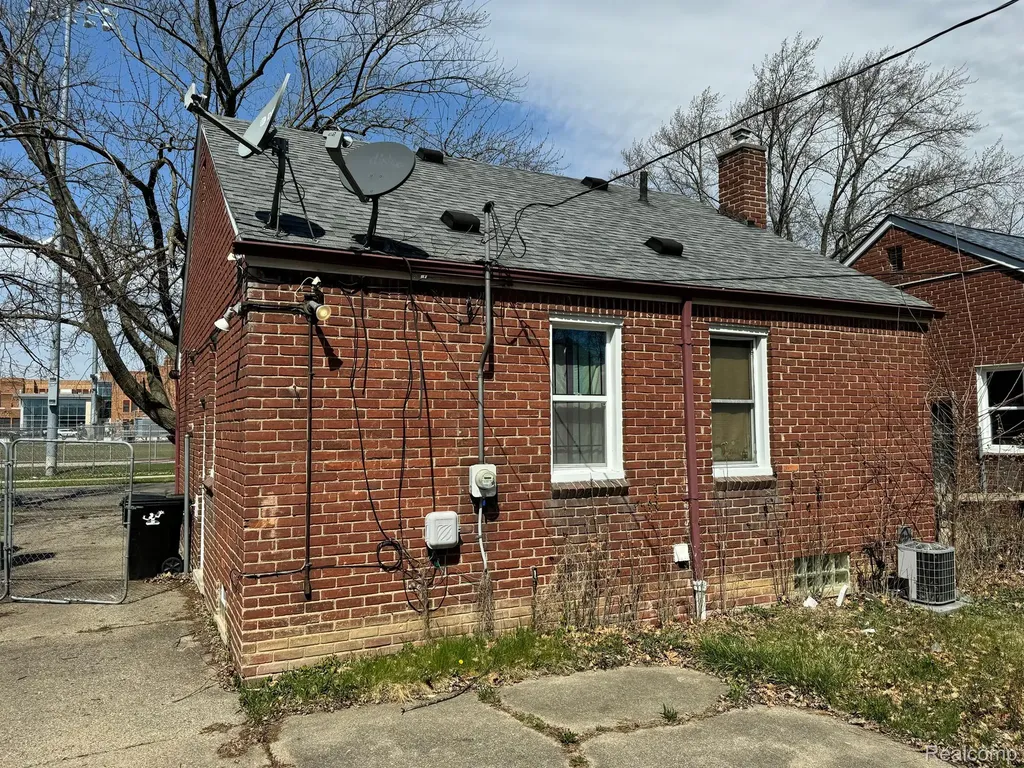 11990 Duchess Street Detroit City MI 48224