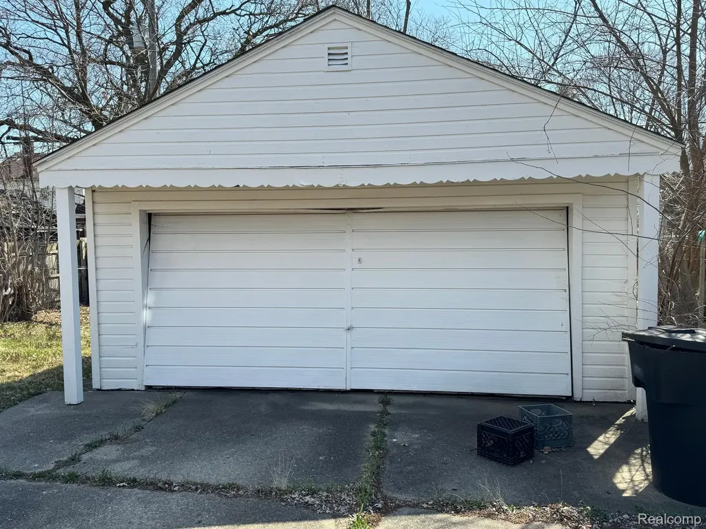 11990 Duchess Street Detroit City MI 48224