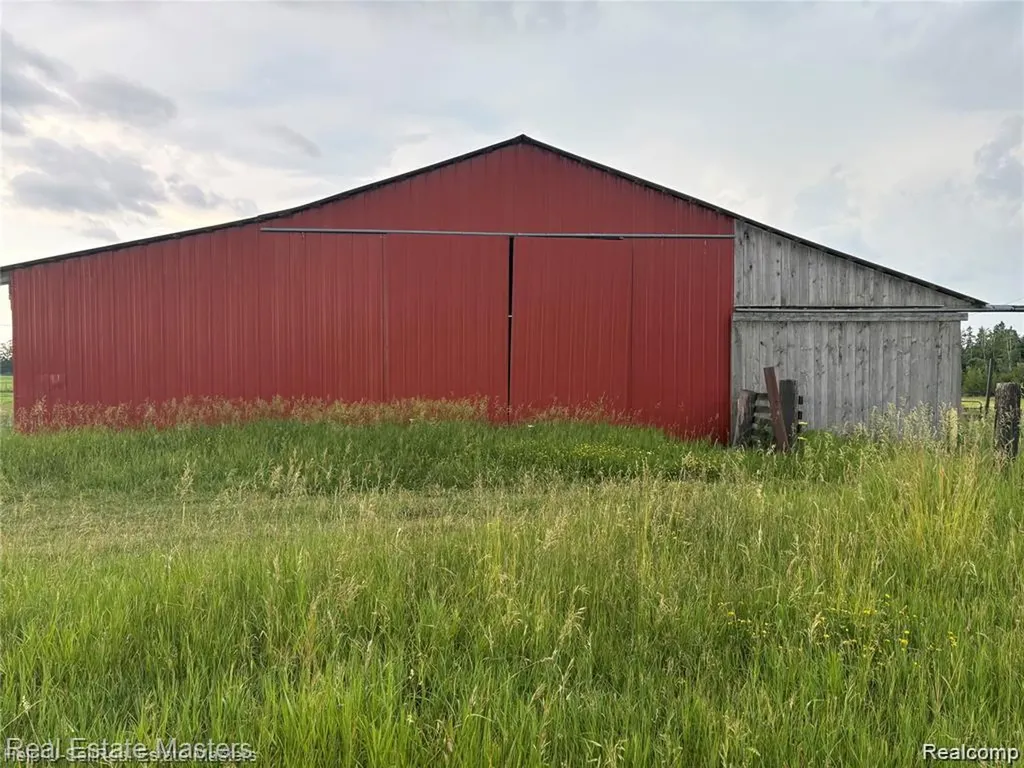300 W Hubert Road Caledonia Township MI 48762