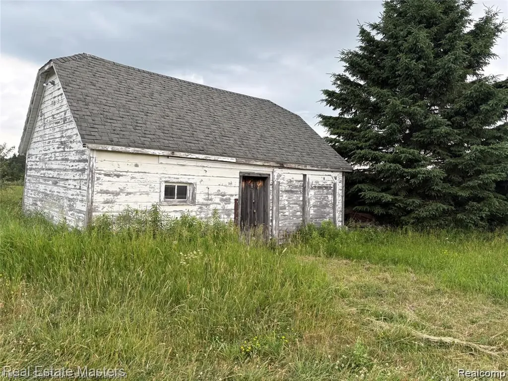 300 W Hubert Road Caledonia Township MI 48762