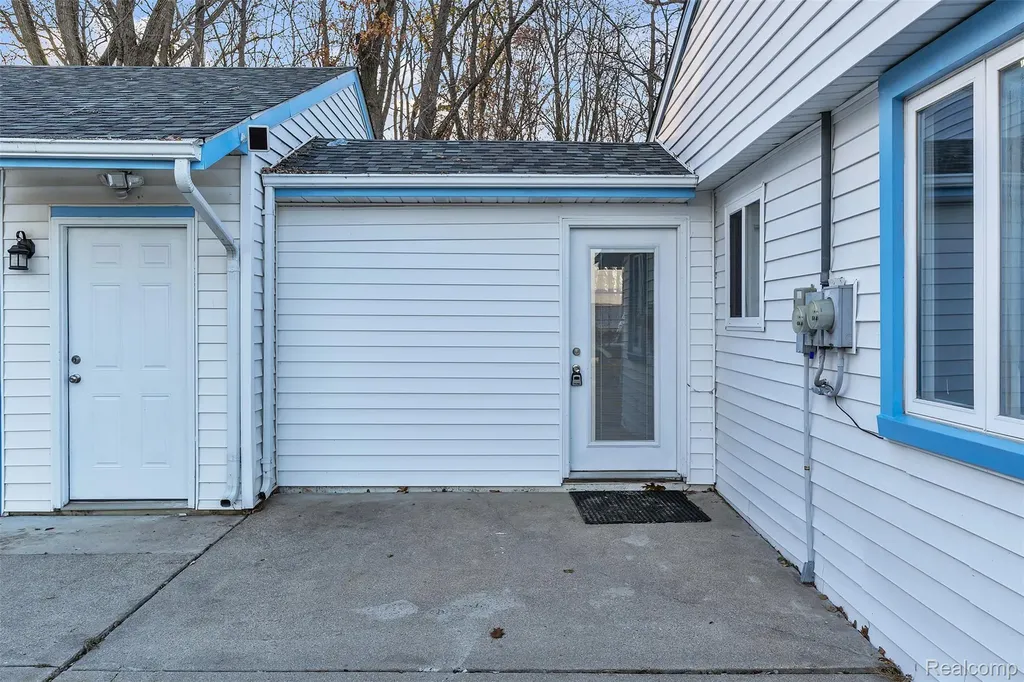 8165 Leonard Drive Holly Township MI 48442