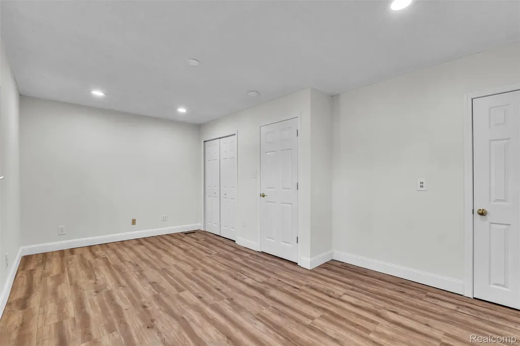 8165 Leonard Drive Holly Township MI 48442