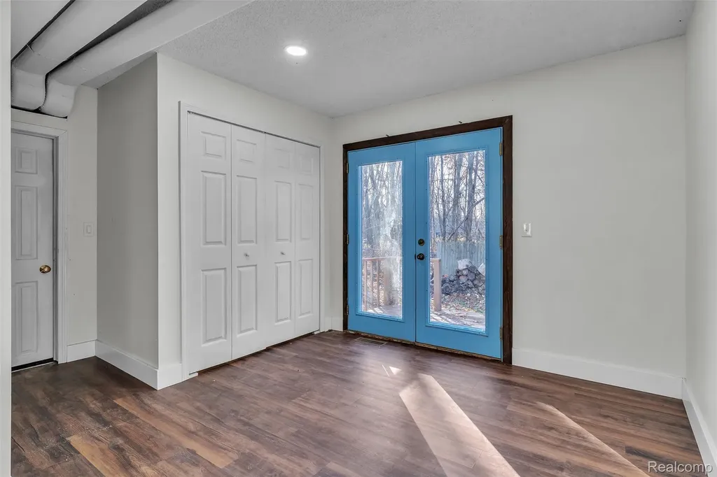 8165 Leonard Drive Holly Township MI 48442