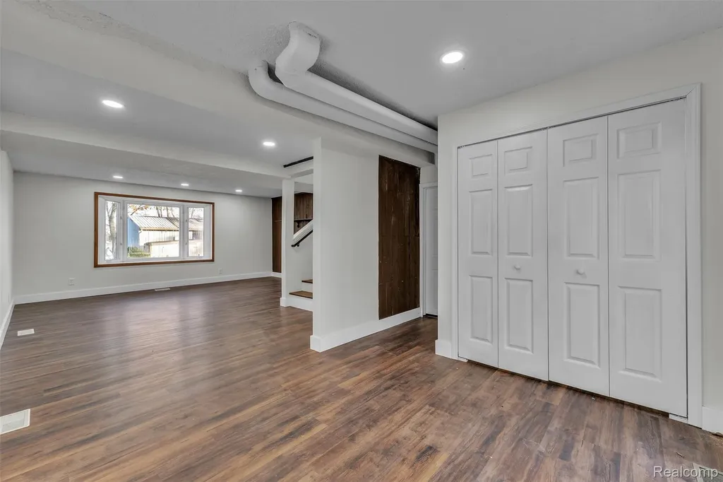 8165 Leonard Drive Holly Township MI 48442