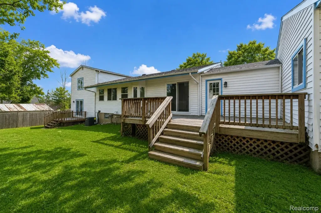 8165 Leonard Drive Holly Township MI 48442