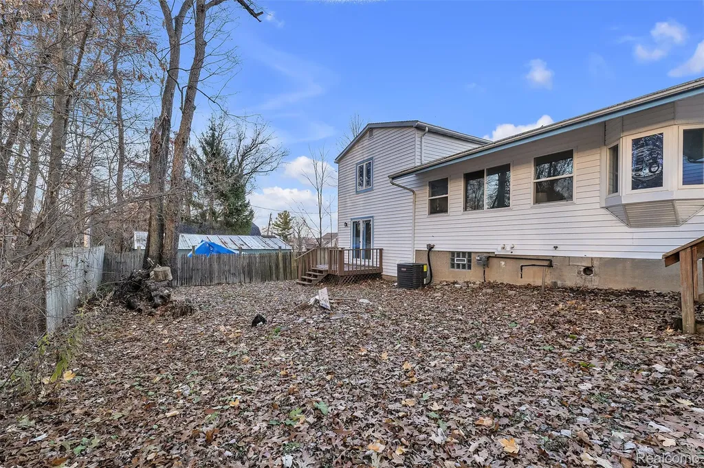 8165 Leonard Drive Holly Township MI 48442