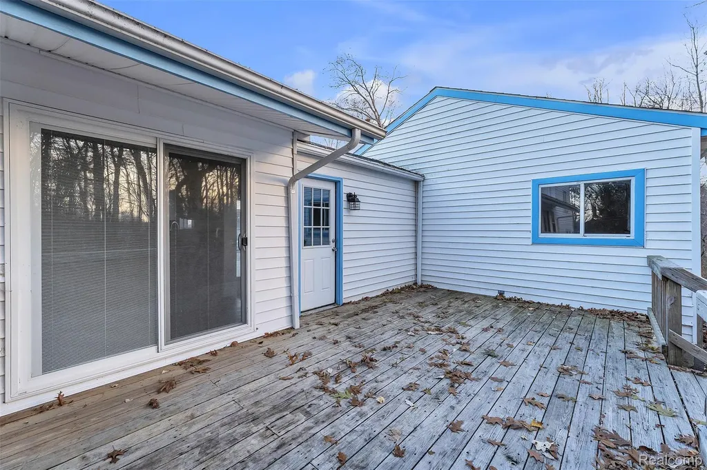 8165 Leonard Drive Holly Township MI 48442