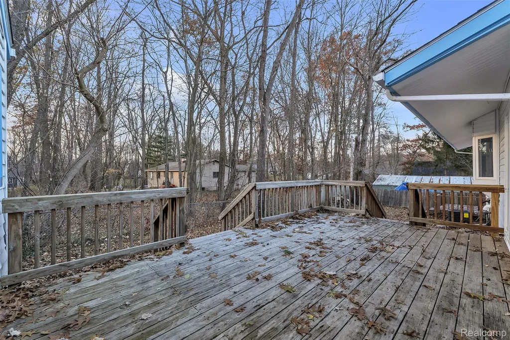 8165 Leonard Drive Holly Township MI 48442