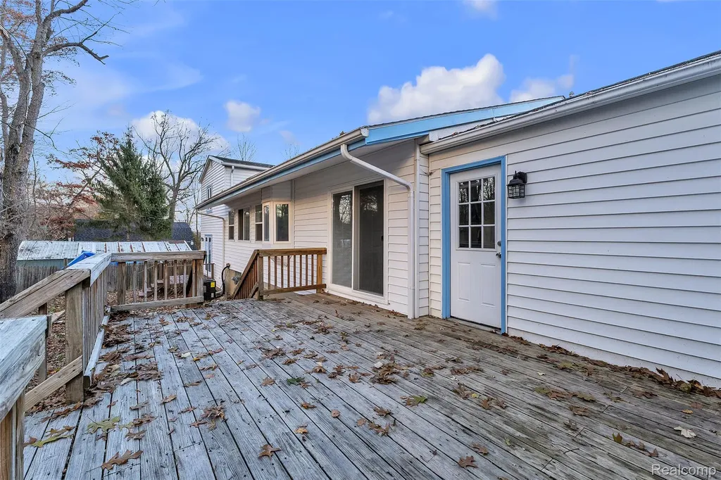 8165 Leonard Drive Holly Township MI 48442