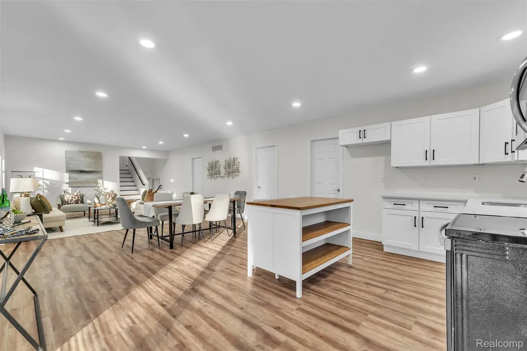 8165 Leonard Drive Holly Township MI 48442