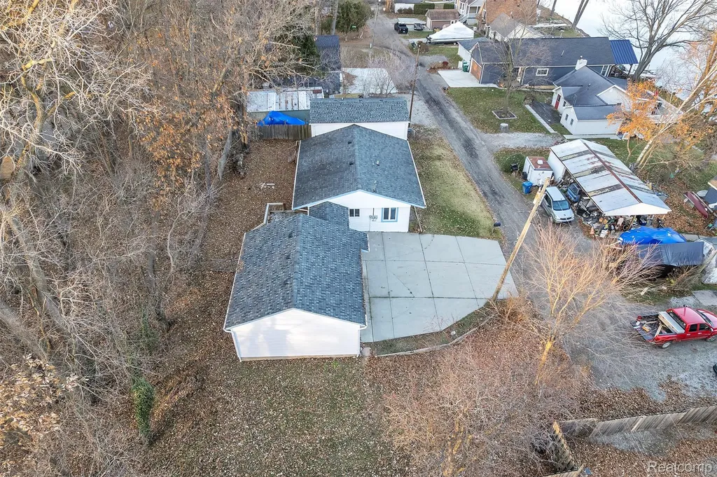 8165 Leonard Drive Holly Township MI 48442