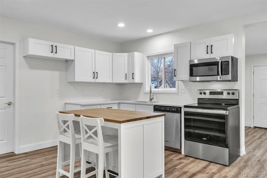 8165 Leonard Drive Holly Township MI 48442