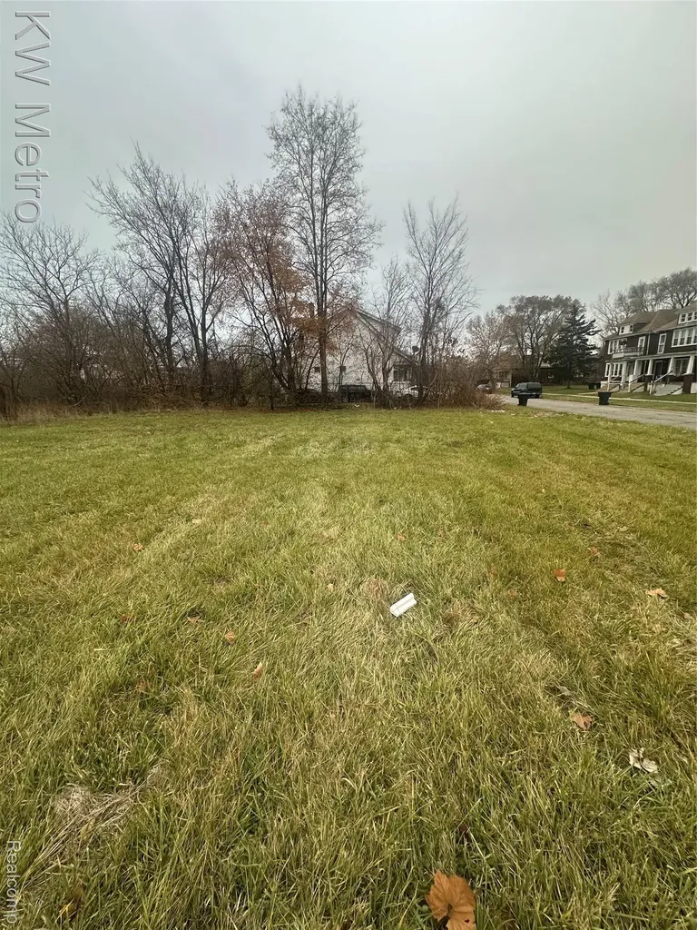 2190 Philip Street Detroit City MI 48215