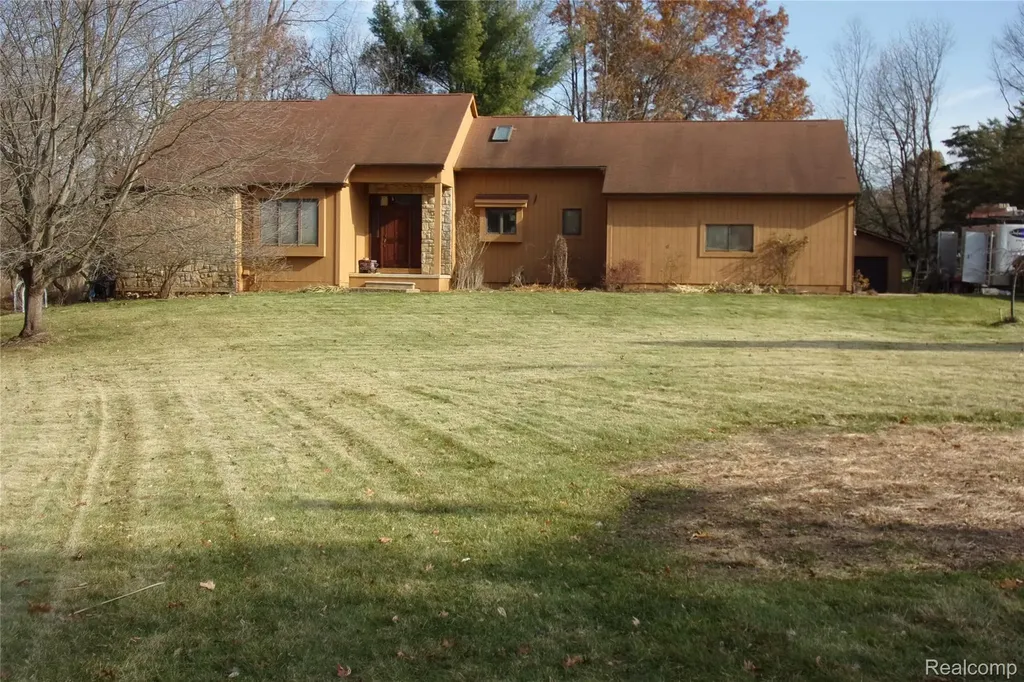 Brighton City MI, 2702 Sligo Lane