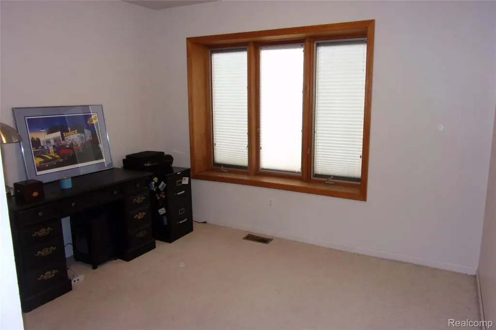 2702 Sligo Lane Brighton City MI 48114