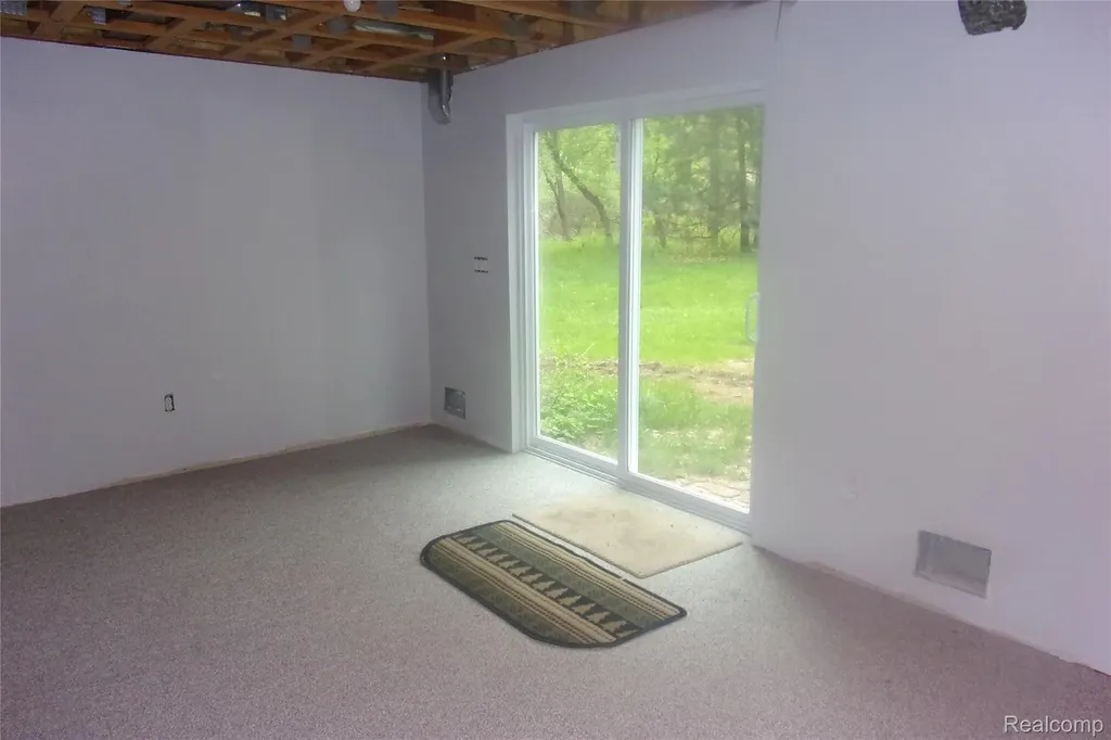 2702 Sligo Lane Brighton City MI 48114