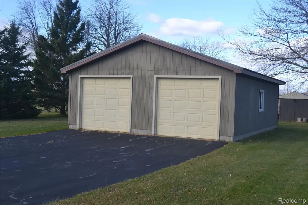2347 E Bay Ridge Drive Au Gres City MI 48703